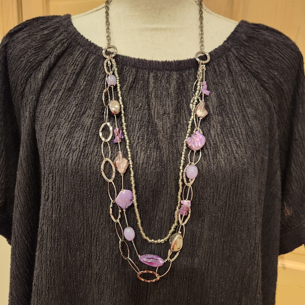 4 FOR $15 NEW CONDITION PEWTER NECKLACE WITH AMETHYST / PURPLE RESIN